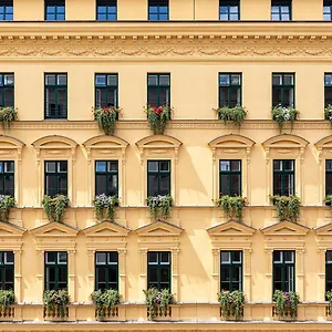  Apartment Tabor Residenz